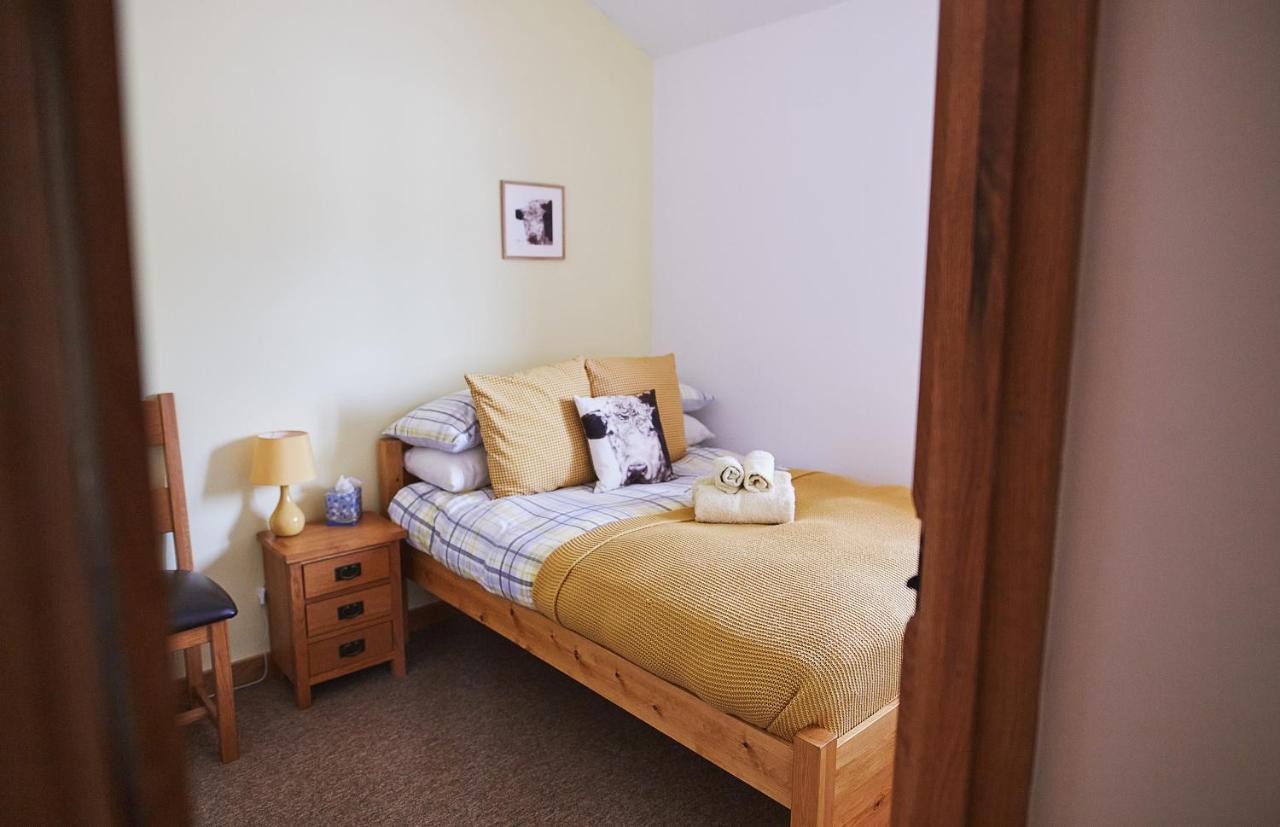 The Old Dairy - Boutique Countryside Cottage At Harrys Cottages Pen-y-Clawdd Экстерьер фото